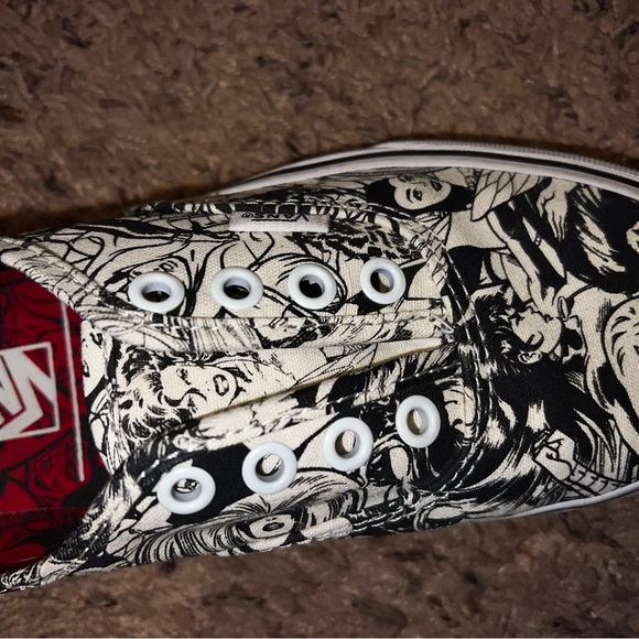 Women's Size 5.5 Marvel Vans - Picture 5 of 7